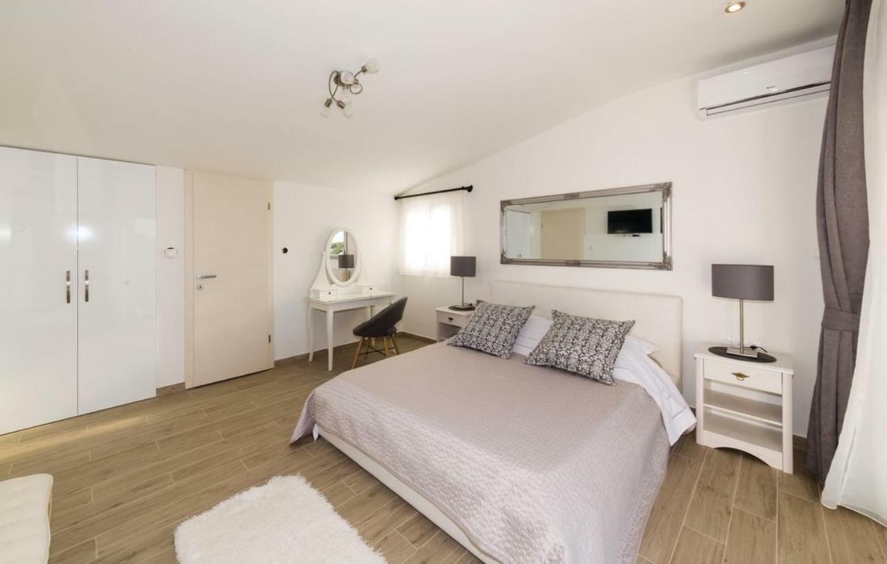 Luxury Villa Vela Rina Mali Drvenik Esterno foto